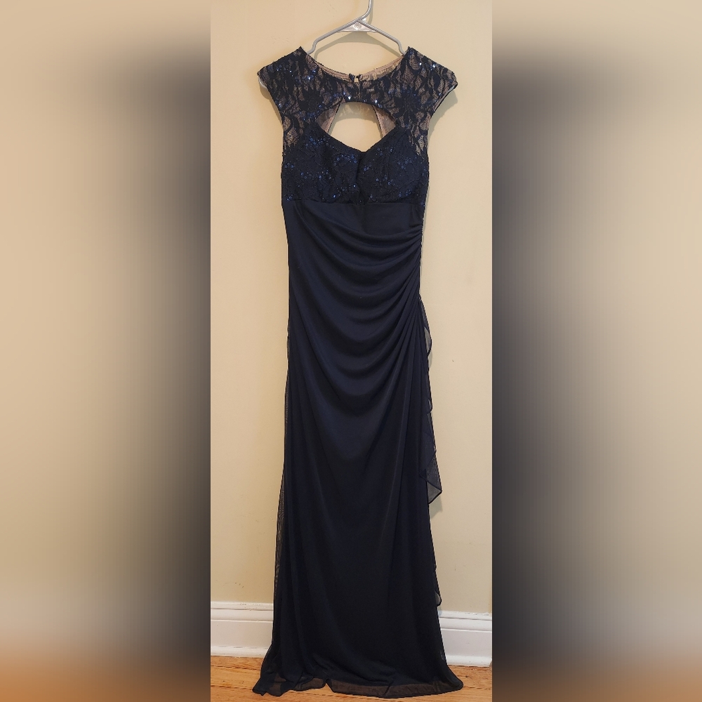 Betsy & Adam Navy Blue Lace-Top Ruched Prom Gown